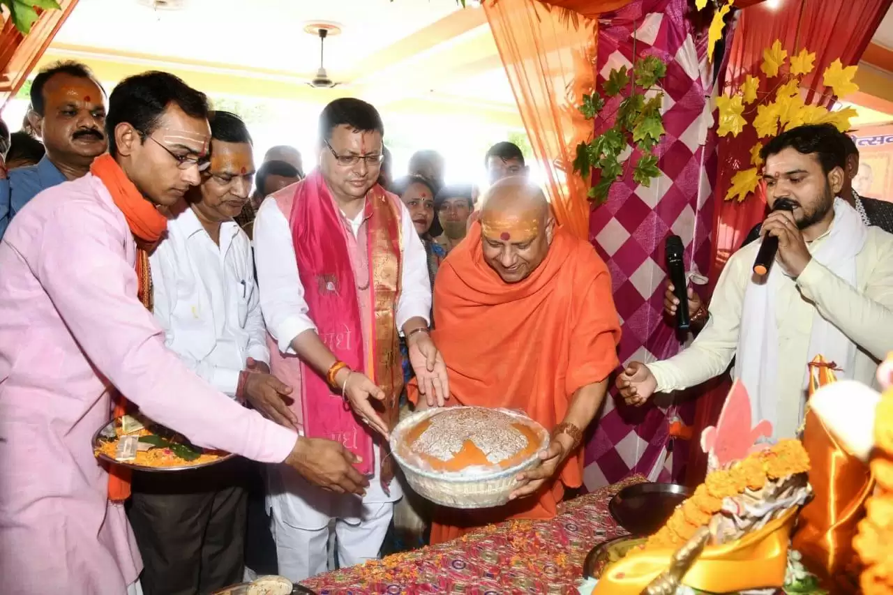 CM पुष्कर सिंह धामी ने सिद्धबलि हनुमान मंदिर में की पूजा अर्चना, पंचम श्री सिद्धबली गणपति महोत्सव कार्यक्रम में किया प्रतिभाग