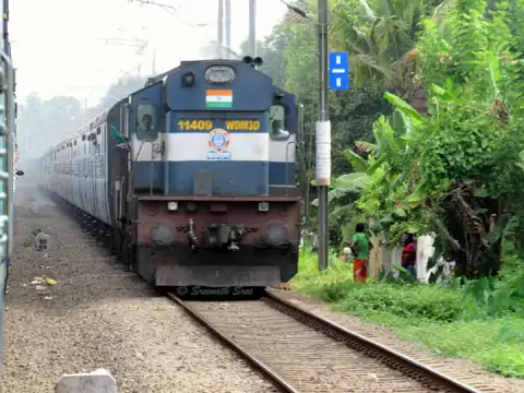 रेलवे ने डेली पैसेंजर्स को दी बड़ी राहत, MST पास से यात्रा की अनुमति